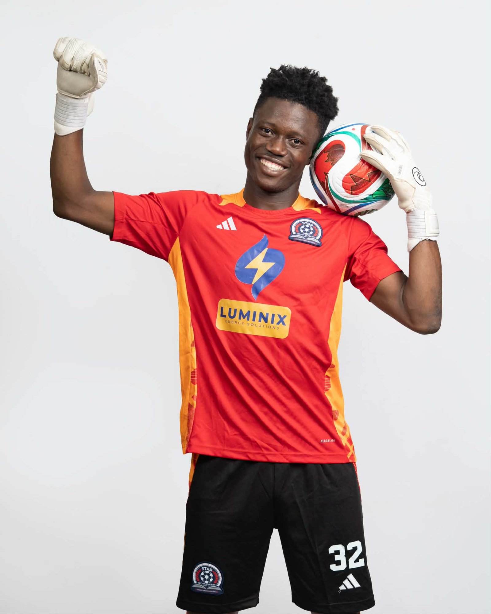 Keeper Dauda Bangura No 32