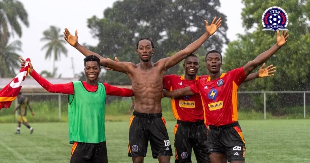 Week 34 Leone Rock action pack pictorials from Coronation Field